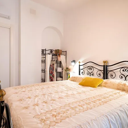 Sunflower Villa *
